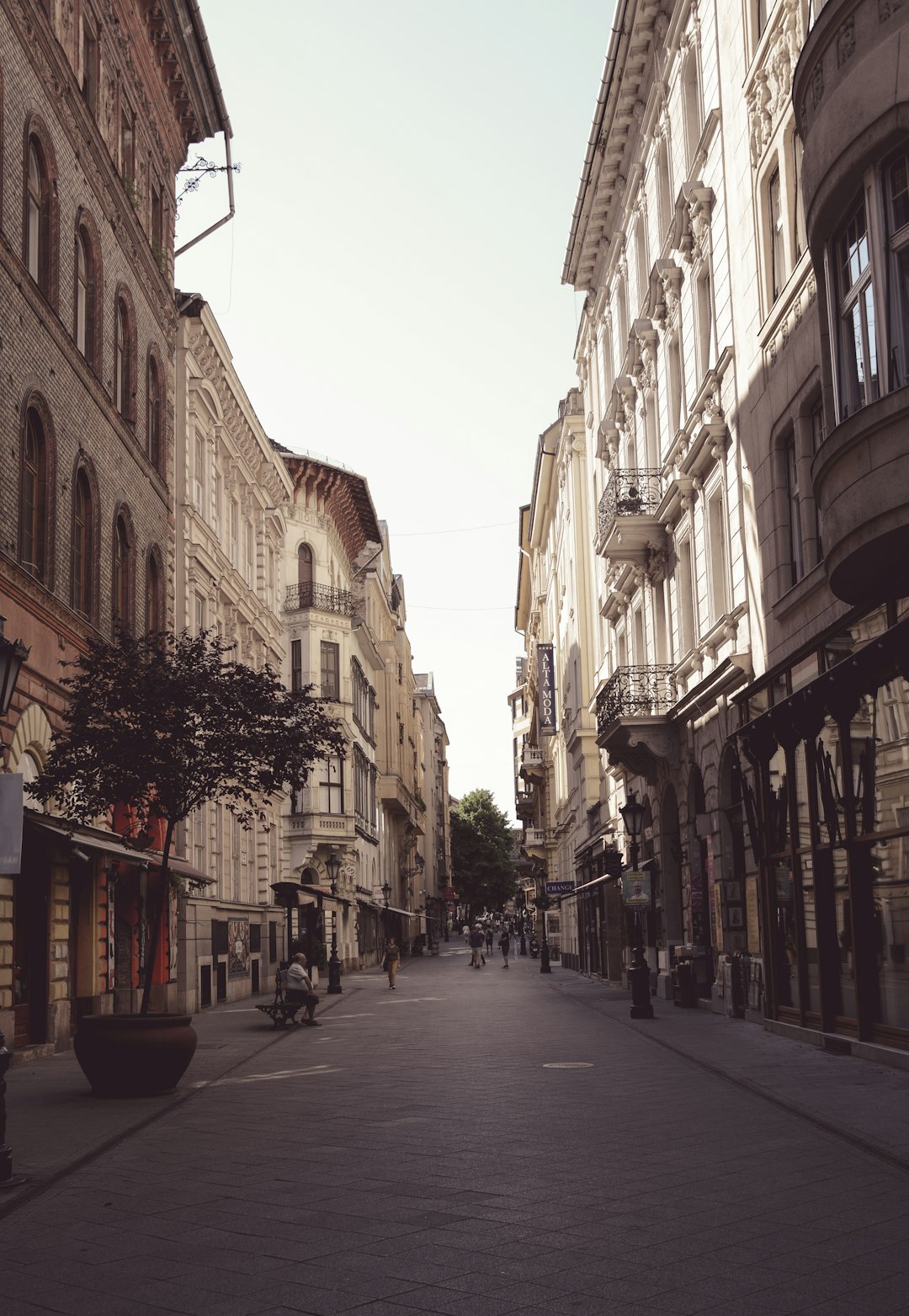 Hirlevel Street